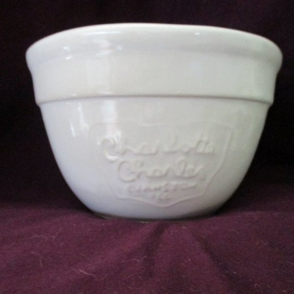 Vtg white 4 cup pottery bowl by Charlotte Charles